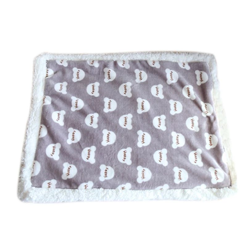 Petananda Thick Lamb Fleece Pet Dog Blanket Soft Flannel Cat And Dog Cushion To Keep Warm — in use