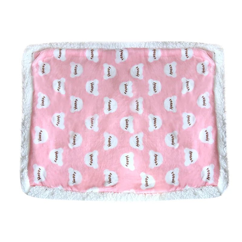 Petananda Thick Lamb Fleece Pet Dog Blanket Soft Flannel Cat And Dog Cushion To Keep Warm — in use