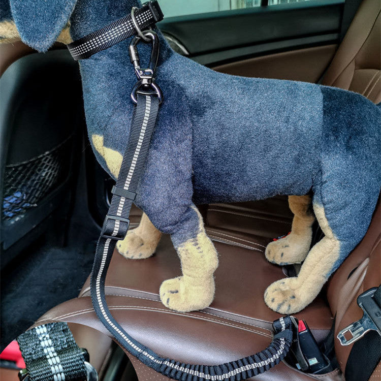 Petananda Pet Supplies Dog Reflective Buffer Retractable Car Seat Belt — in use