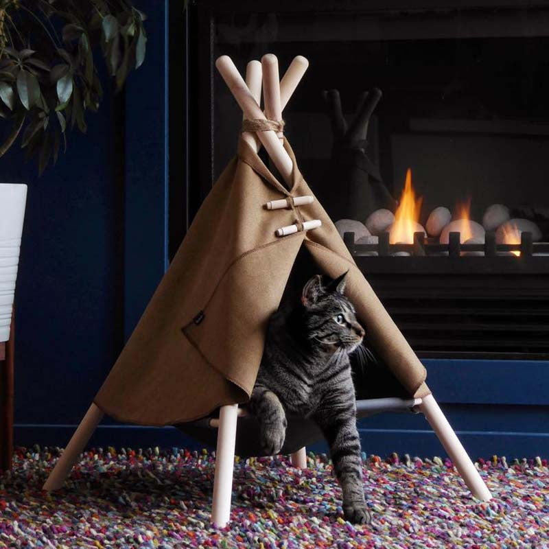 Petananda Wooden Pet Teepee Bed for Cats & Small Dogs