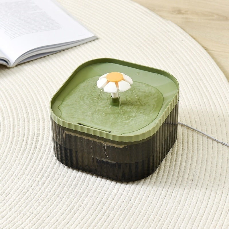 Smart Cat Water Fountain in Green