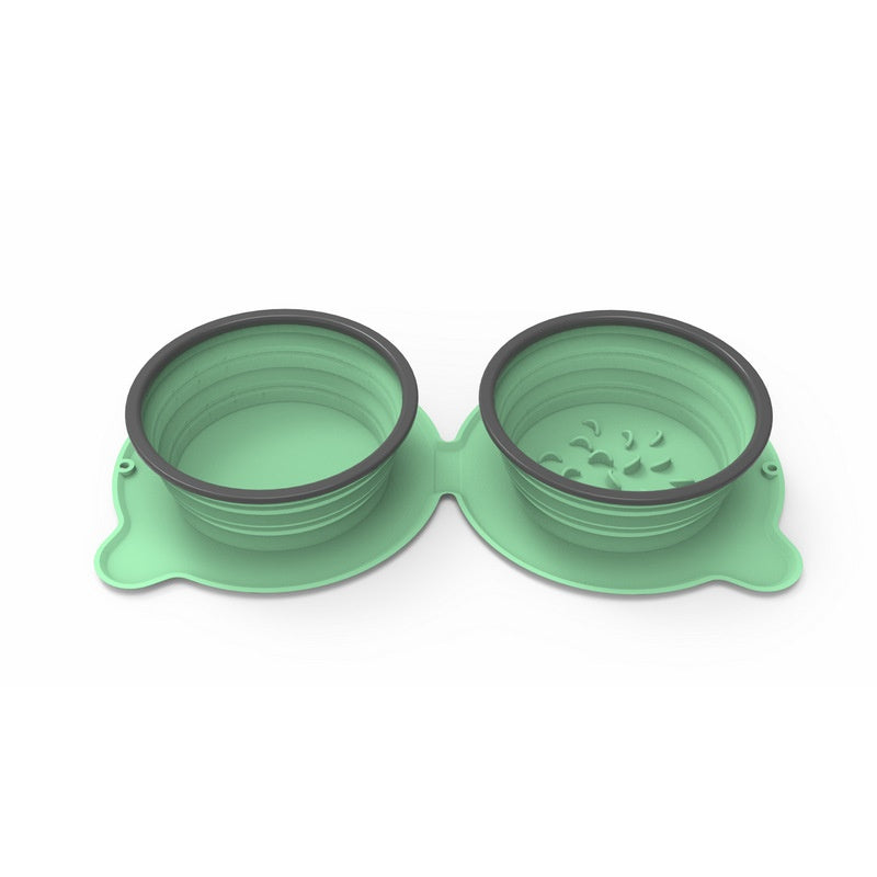 Petananda Portable Silicone Double Dog Food Bowls Foldable Non-Slip Cat Bowl Pet Travel Anti-Choking — in use